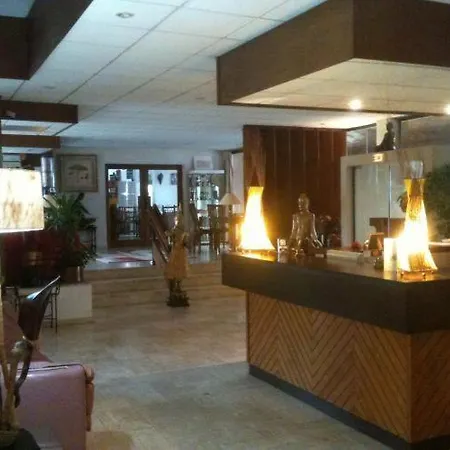 호텔 - Restaurant De La Paix