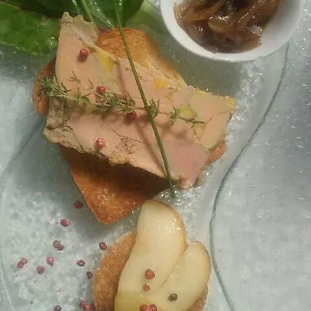 - Restaurant De La Paix 호텔 3*