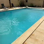 - Restaurant De La Paix Otel 3*
